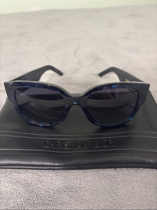 Dior Accessories - Dior Women's Navy Tortoiseshell Cat-Eye Sunglasses